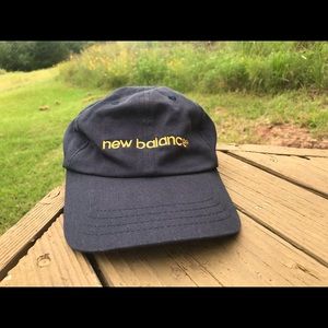 New balance hat